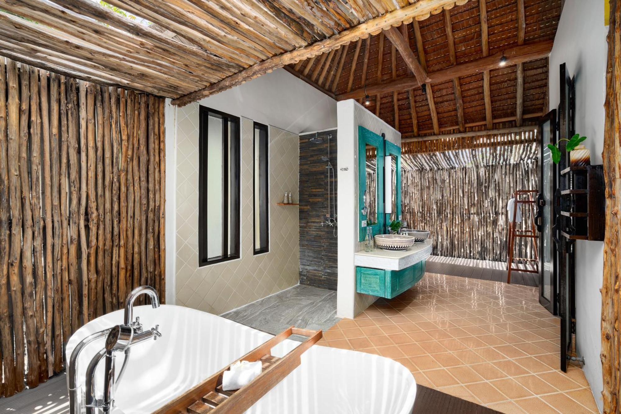 Vila Piscina - Lado da Colina